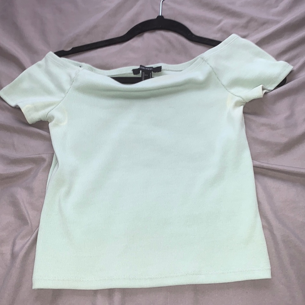 Green cropped top Forever 21